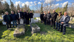 DEVLET SANATÇISI BELEDİYE BAŞKANI MEZARI BAŞINDA ANILDI