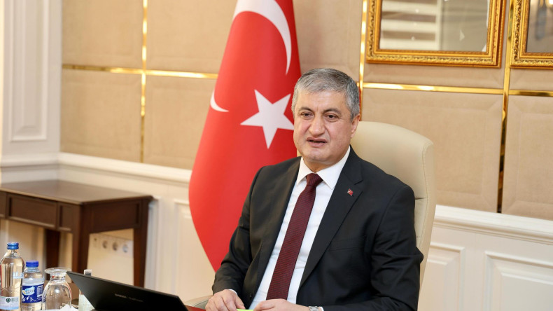 SAHİPSİZ HAYVANLAR SORUNU KÖKTEN ÇÖZÜLÜYOR