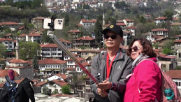 9 GÜNDE 400 BİN MİSAFİR AĞIRLADI