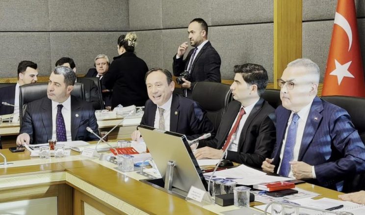 BÖLGE MİLLETVEKİLLERİ BİRBİRİNE GİRDİ