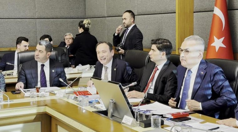 BÖLGE MİLLETVEKİLLERİ BİRBİRİNE GİRDİ