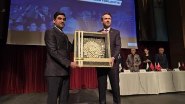 BAYRAKTAR; “KARDEMİR’İ GÖZÜMÜZ GİBİ KORUMAMIZ LAZIM”