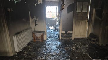 ELEKTRİKLİ BATTANİYE EVİ KÜLE ÇEVİRDİ