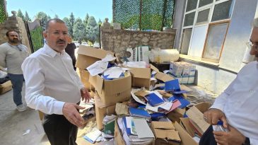 HEM ÇEVRE KORUNUYOR, HEM DE ATIKLAR EKONOMİYE KAZANDIRILIYOR