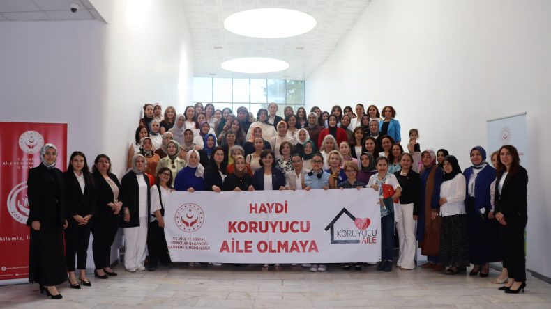 ÇOCUKLARI EN İYİ ANNELER KORUR