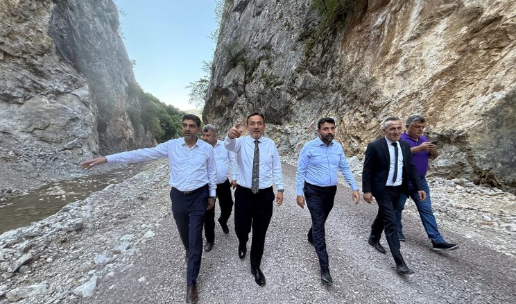 DOĞA HARİKASI ŞEKER KANYONU’NDA SELİN YARALARI SARILIYOR