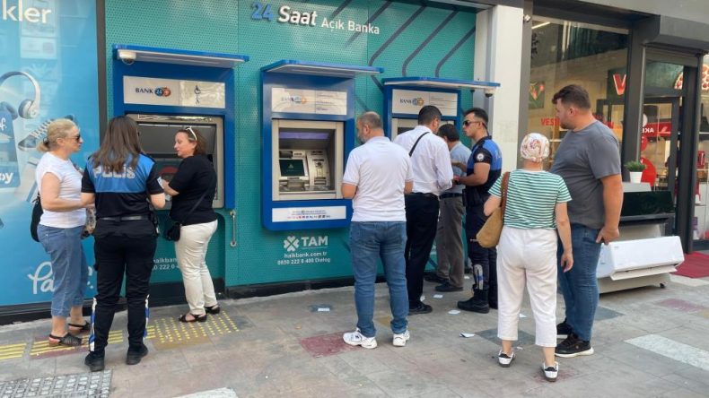 POLİS VATANDAŞI TELEFON DOLANDIRICILARINA KARŞI UYARIYOR