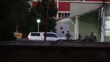 GÜVENLİK GÖREVLİLERİ ÇATIŞTI
