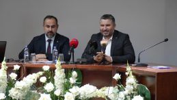 İNAN; “KASTAMONU KABUĞUNU ÇATLATMA EVRESİNDEN GEÇİYOR”