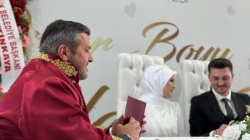 GENÇLERE DESTEK DEVAM EDİYOR