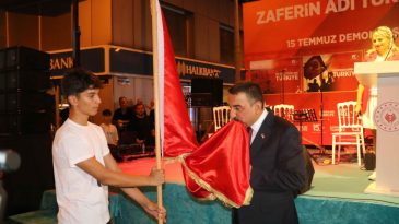 CUMHURİYETİN İLK VİLAYETİNDE DEMOKRASİ NÖBETİ