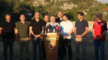 BAKAN YUMAKLI YANGIN BÖLGESİNDE