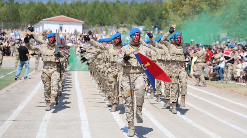 BİN 619 KOMANDO YEMİN ETTİ