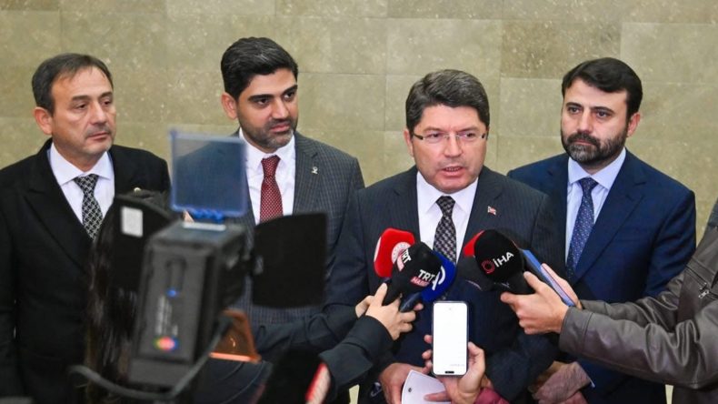 ADLİYE SARAYI İHALEYE ÇIKIYOR