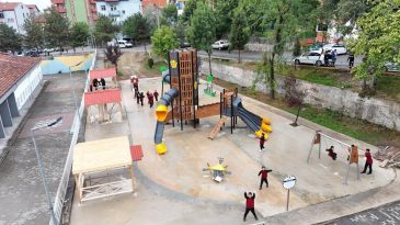 PARKLAR VE SPOR ALANLARI YENİLENİYOR