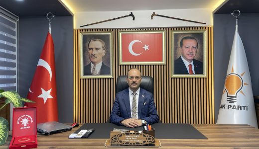 AK PARTİ İLÇE BAŞKANI İSTİFA ETTİ