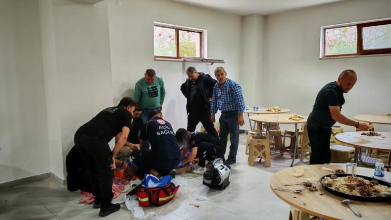 NEFES BORUSUNA ET KAÇAN VATANDAŞIN KALBİ DURDU