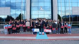 REKTÖR KIRIŞIK TEKNOFEST ŞAMPİYONLARINI ÖDÜLLENDİRDİ