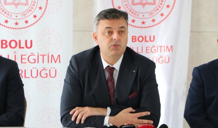 ÖĞRETMENLERİN KILIK KIYAFETLERİNE DÜZENLEME GELİYOR