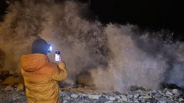 DALGALARIN BOYU 8 METREYE ULAŞTI