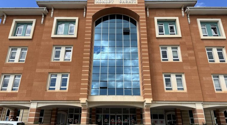 ÇOCUK İSTİSMARCISI SERVİS ŞOFÖRÜNE 32 YIL