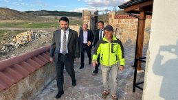 VEKİLLERDEN HAYIRSEVER İŞ İNSANI DEMİR’E TEŞEKKÜR