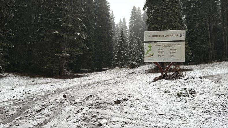 YÜKSEK TEPELER BEYAZA BÜRÜNDÜ