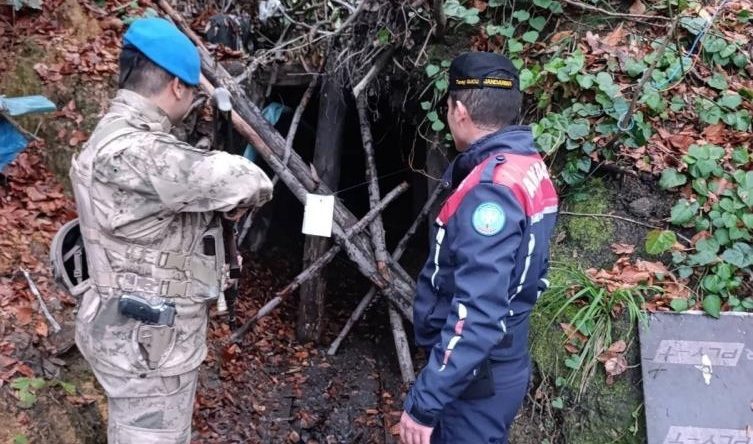 RUHSATSIZ 7 OCAK MÜHÜRLENDİ