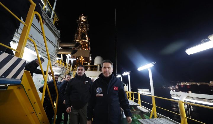 YENİ YILA FİLYOS’TA GİRDİ