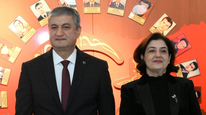 BİZ SİZDEN RAZIYDIK, YÜCE ALLAH’TA SİZDEN RAZI OLSUN