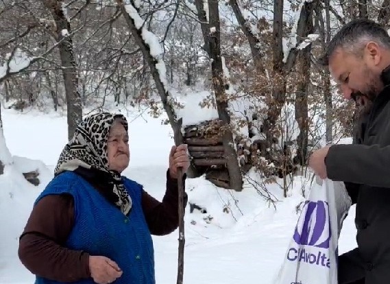 GARİBİN ÇİLESİ MEZARDA BİTER….!