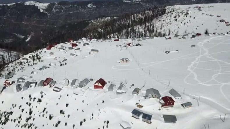 TÜRKİYE’NİN EN YÜKSEK KAR KALINLIĞI BATI KARADENİZ’DE
