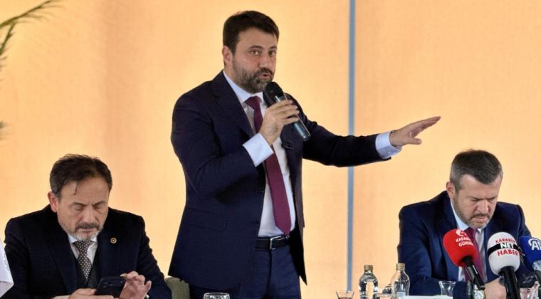 ŞAHİN AVCI’YI AVLADI!