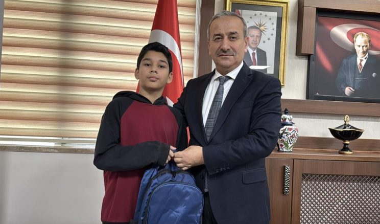 ASLI KURT OLANIN YAVRUSU DA KURT OLUR!