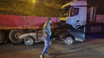 DEMİR YIĞININA DÖNDÜ