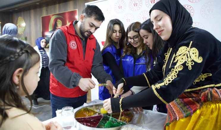 ASIM’IN NESLİ İFTARDA BULUŞTU