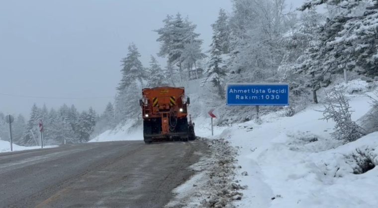 YÜKSEK KESİMLER YENİDEN BEYAZA BÜRÜNDÜ