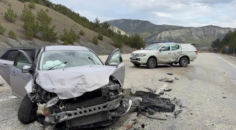 ESKİ BELEDİYE BAŞKANI YARALI KURTULDU