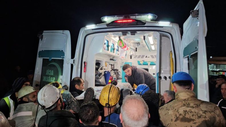 ÇİZMELERİYLE MORGA KALDIRILDI