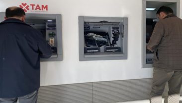 BOZUK ATM VATANDAŞI ÇILDIRTTI!