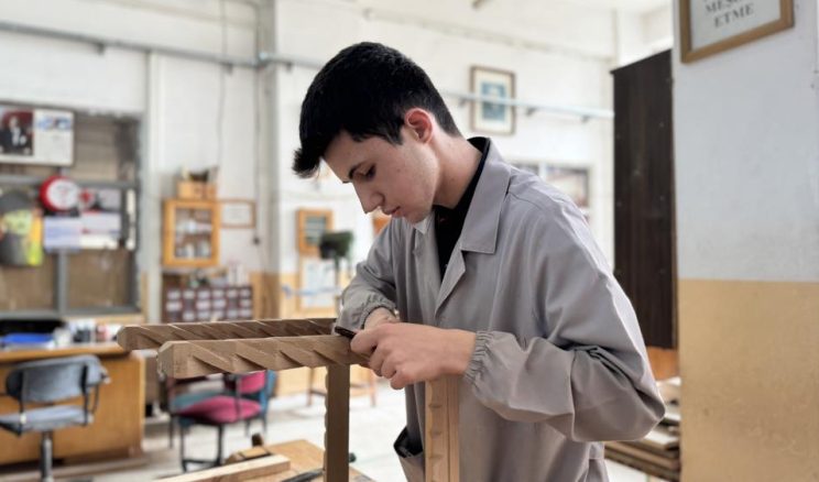 ÜLKENİN İHTİYACI OLAN USTALAR BU OKULDA YETİŞİYOR
