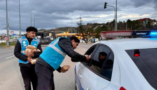 İFTARA BEŞ KALA GELENEĞİ DEVAM EDİYOR
