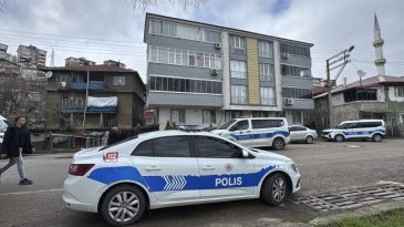 YAŞLI KADIN EVİNDE VEFAT ETMİŞ HALDE BULUNDU