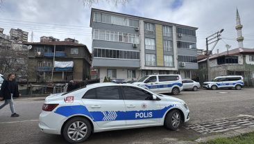 YAŞLI KADIN EVİNDE VEFAT ETMİŞ HALDE BULUNDU