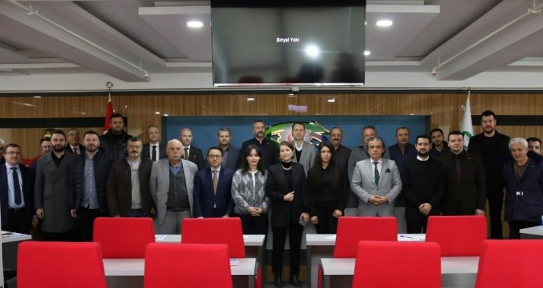 YENİ KALKINMA HAMLESİ İŞ DÜNYASINA ANLATILDI