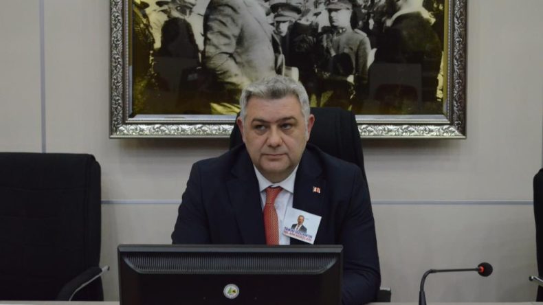 TANJU ÖZCAN’IN VEKİLİ TUNA ÖZCAN OLDU