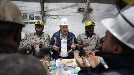 BAKAN BAYRAKTAR MADENCİLERLE İFTAR YAPTI