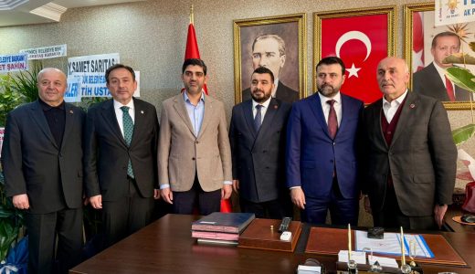 VEKİLLERDEN VE İL BAŞKANINDAN YENİ BAŞKAN KİRMAN’A HAYIRLI OLSUN ZİYARETİ