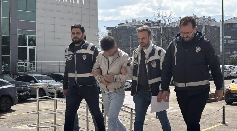 YAŞLI KADINLARIN KABUSU OLDULAR