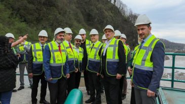 İL BAŞKANLARINI MİSAFİR EDİP ÇALIŞMALARI YERİNDE ANLATTI